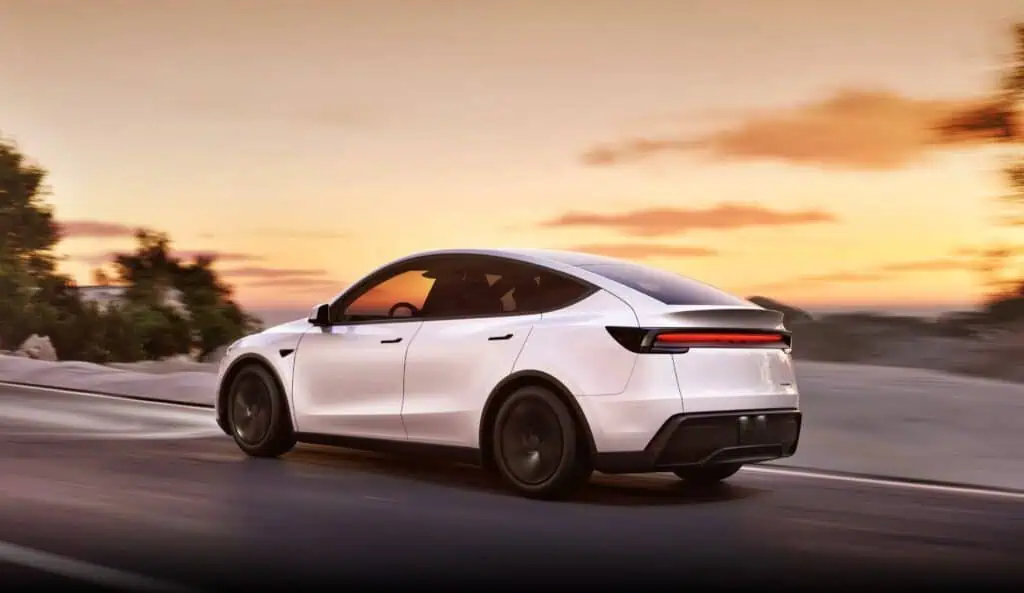 2025 tesla model y