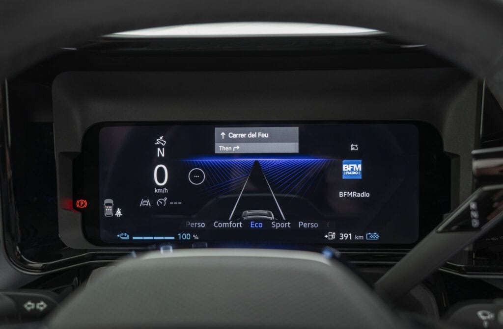 image of steering wheel dials