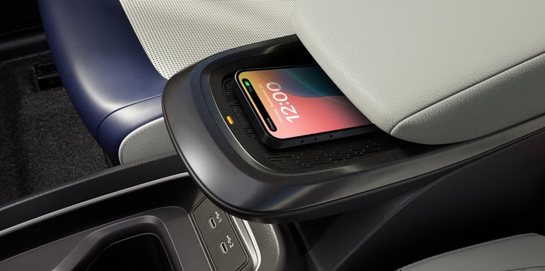 2026 nissan leaf wireless charge