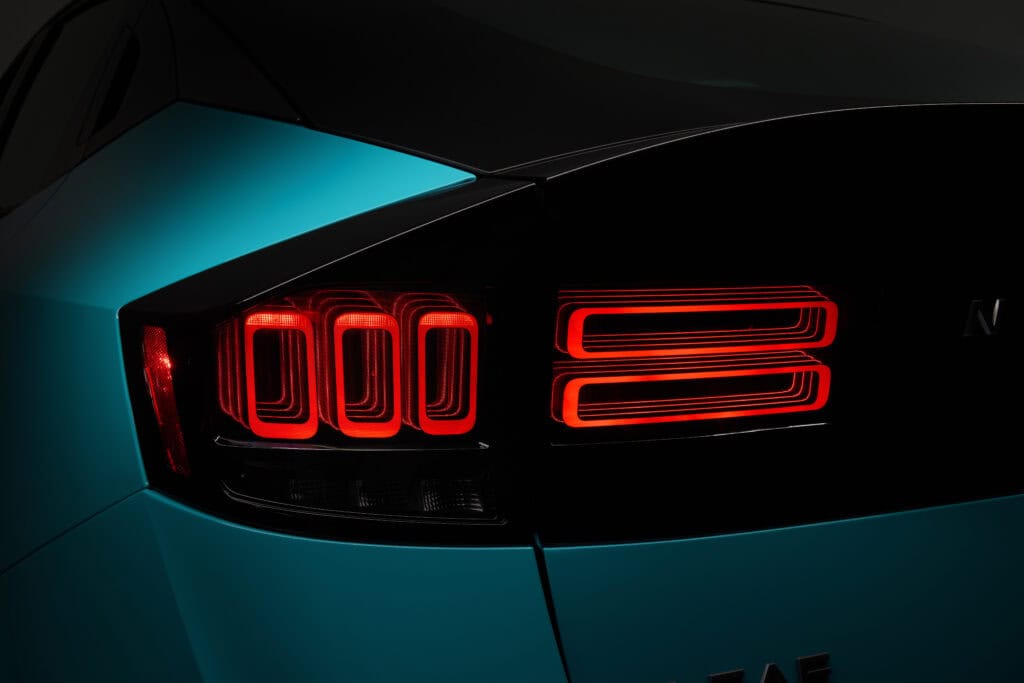 Nissan ev tail lights