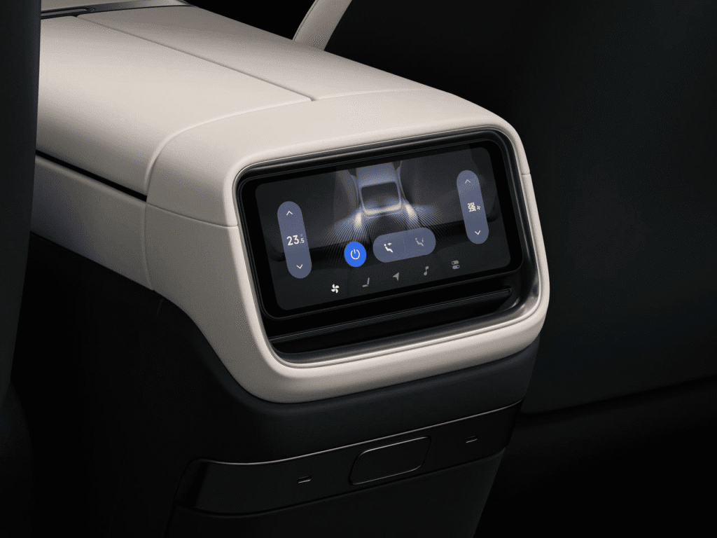 xiaomi yu7 ev backseat touch panel