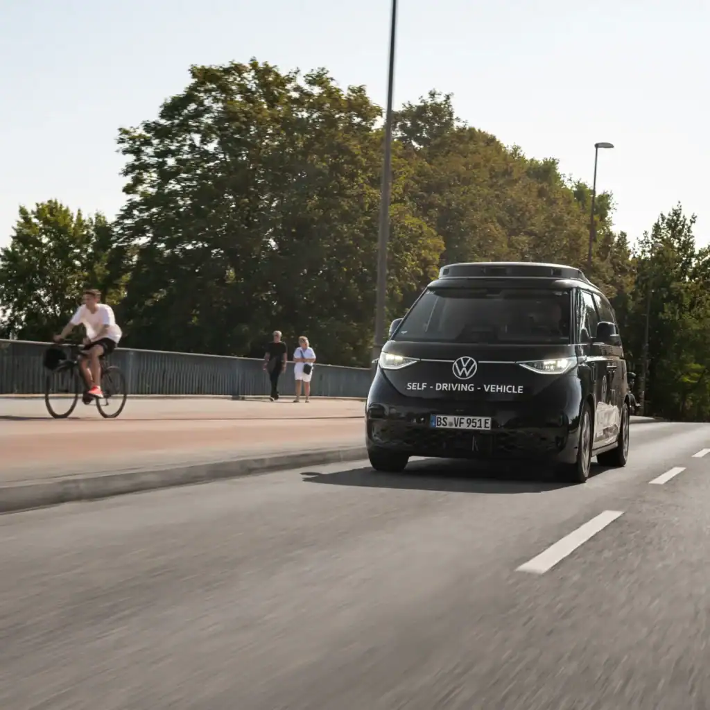 Volkswagen ID. Buzz Robotaxi moia